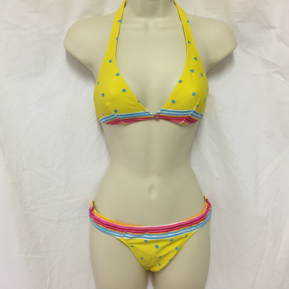 Victoria's Secret hot Brazilian bikini, by Salinas